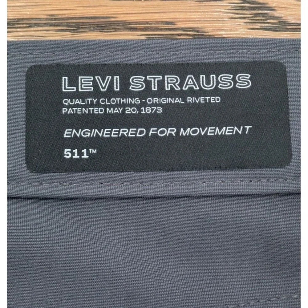 Levi's 511 Men's 32x30 Slim Fit Tech Performance Stretch Pants Gray Zip Pocket